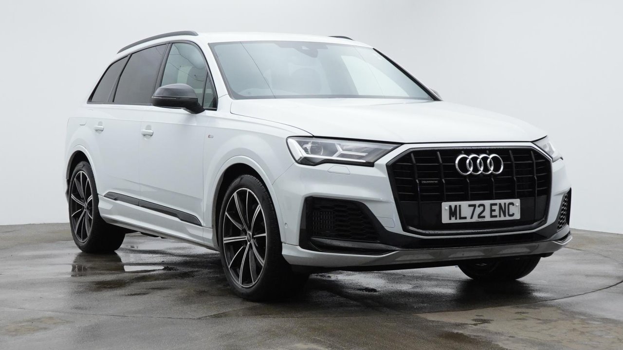 Main listing image - Audi Q7