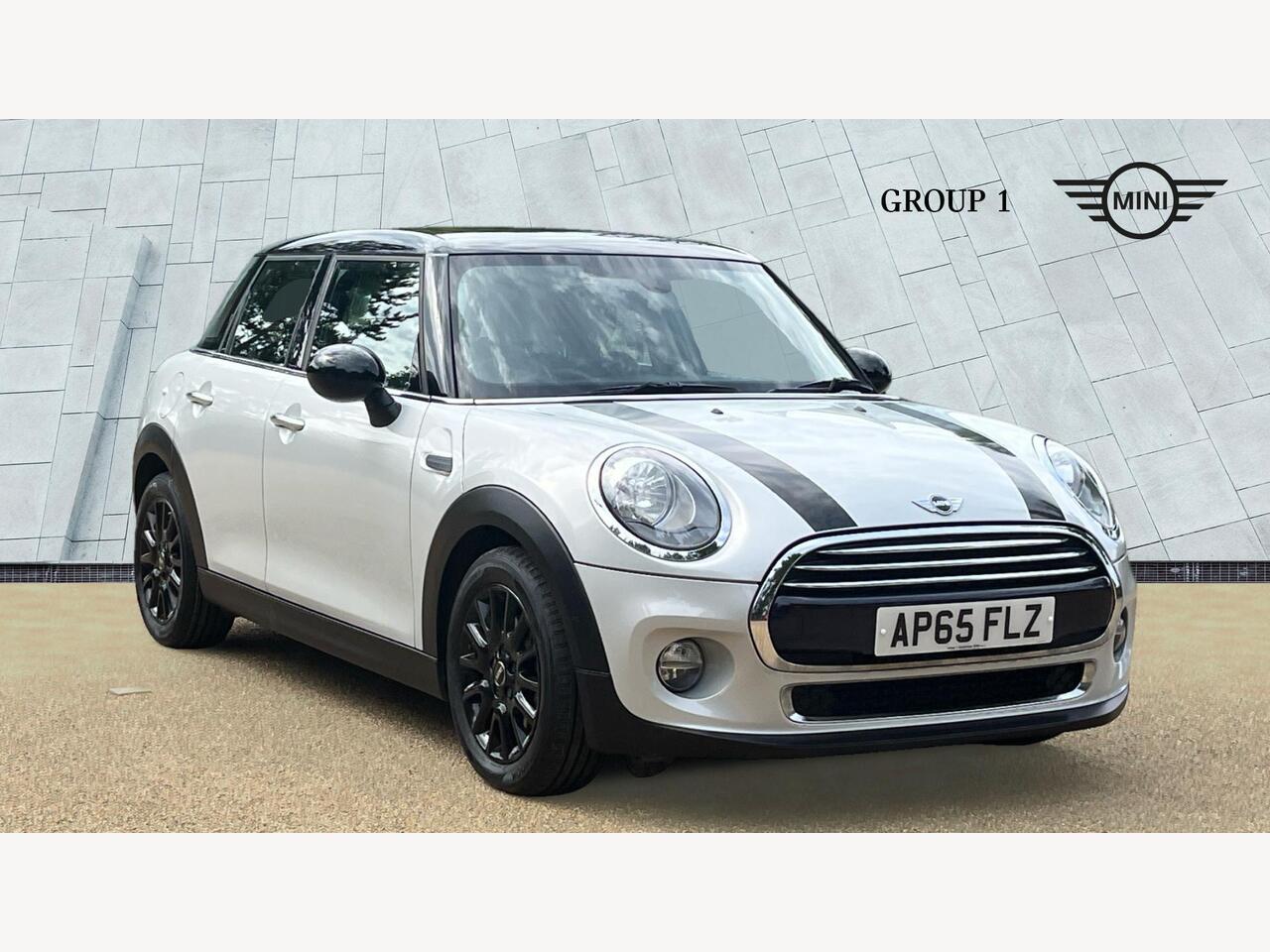 Main listing image - MINI Hatchback 5dr