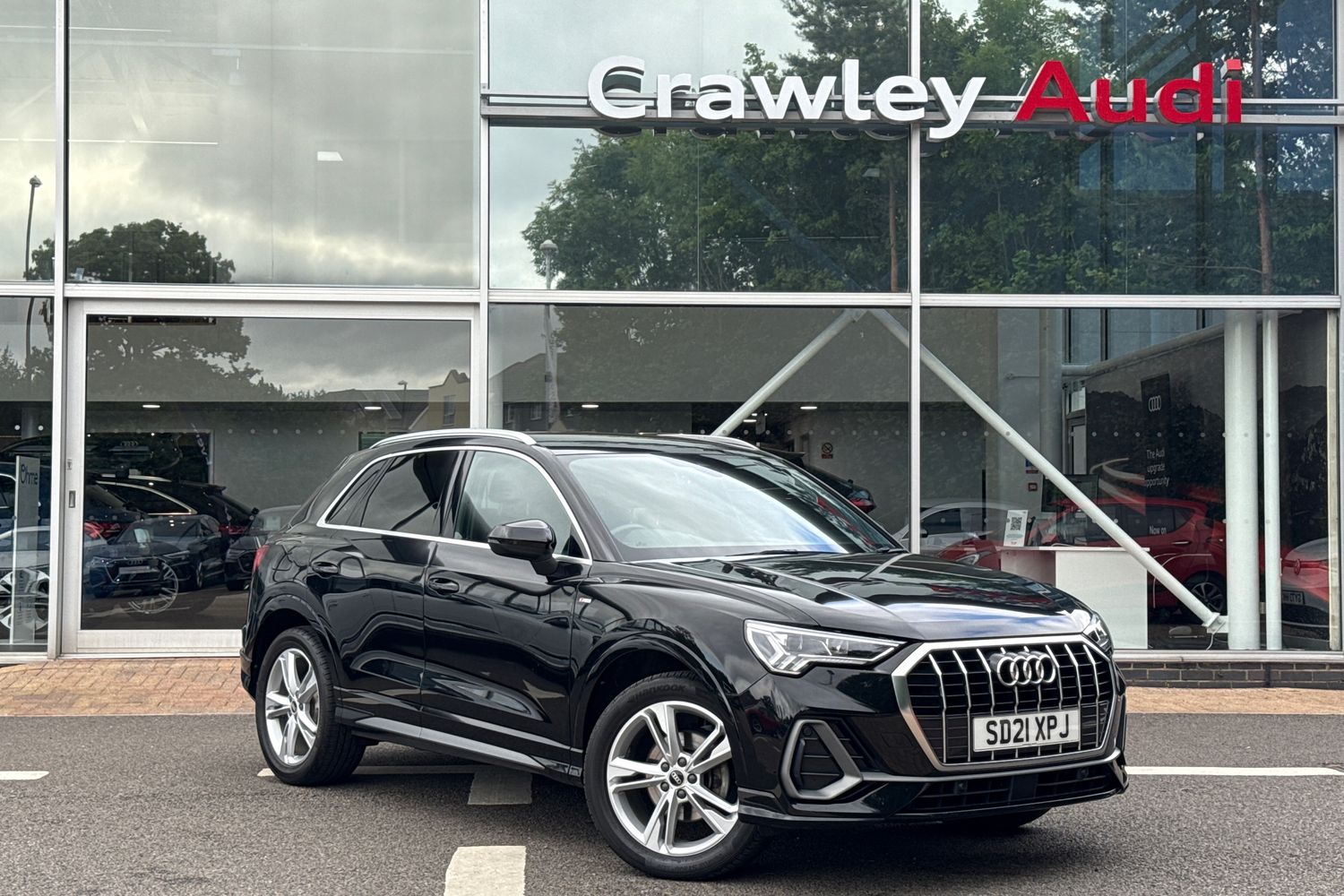 Main listing image - Audi Q3