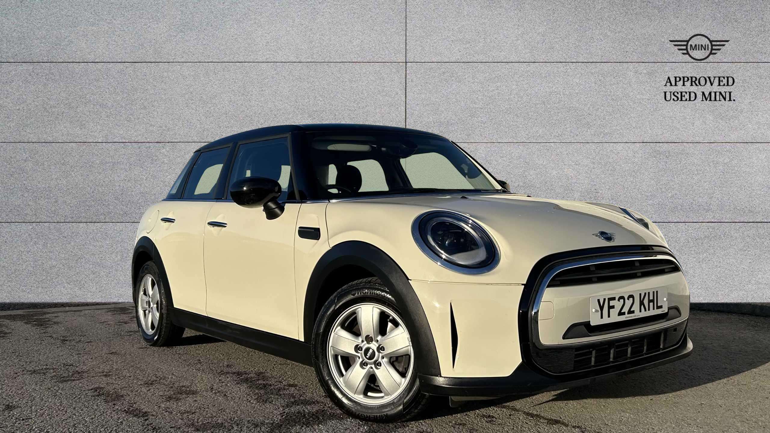 Main listing image - MINI Hatchback 5dr