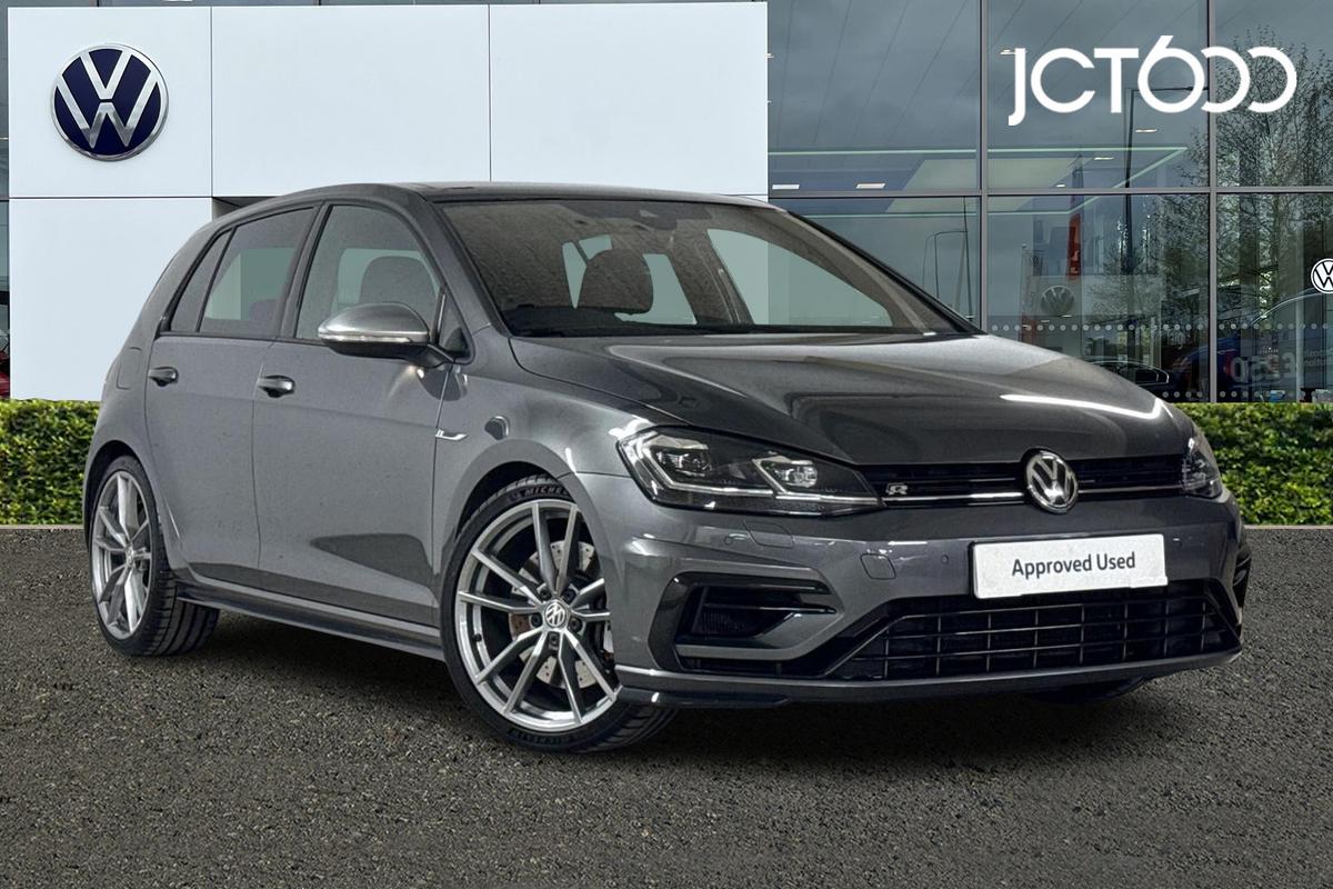 Main listing image - Volkswagen Golf
