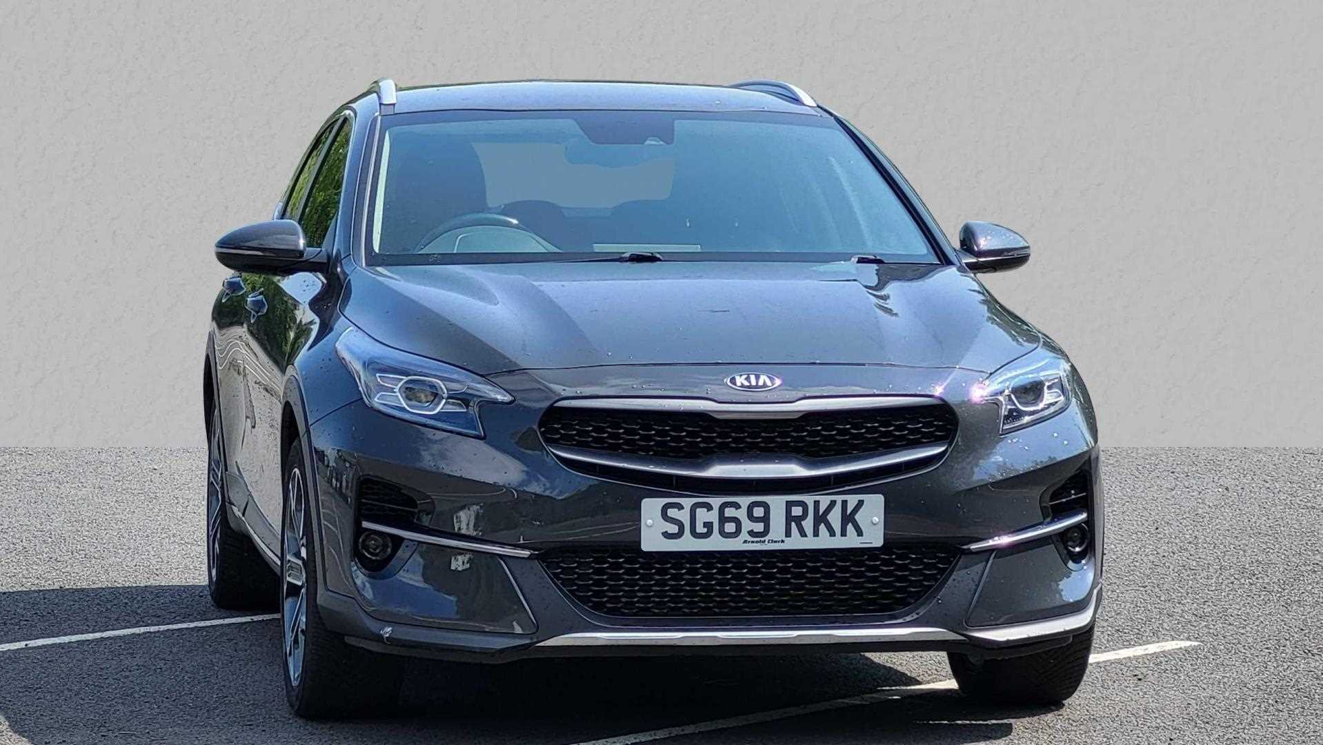 Main listing image - Kia XCeed