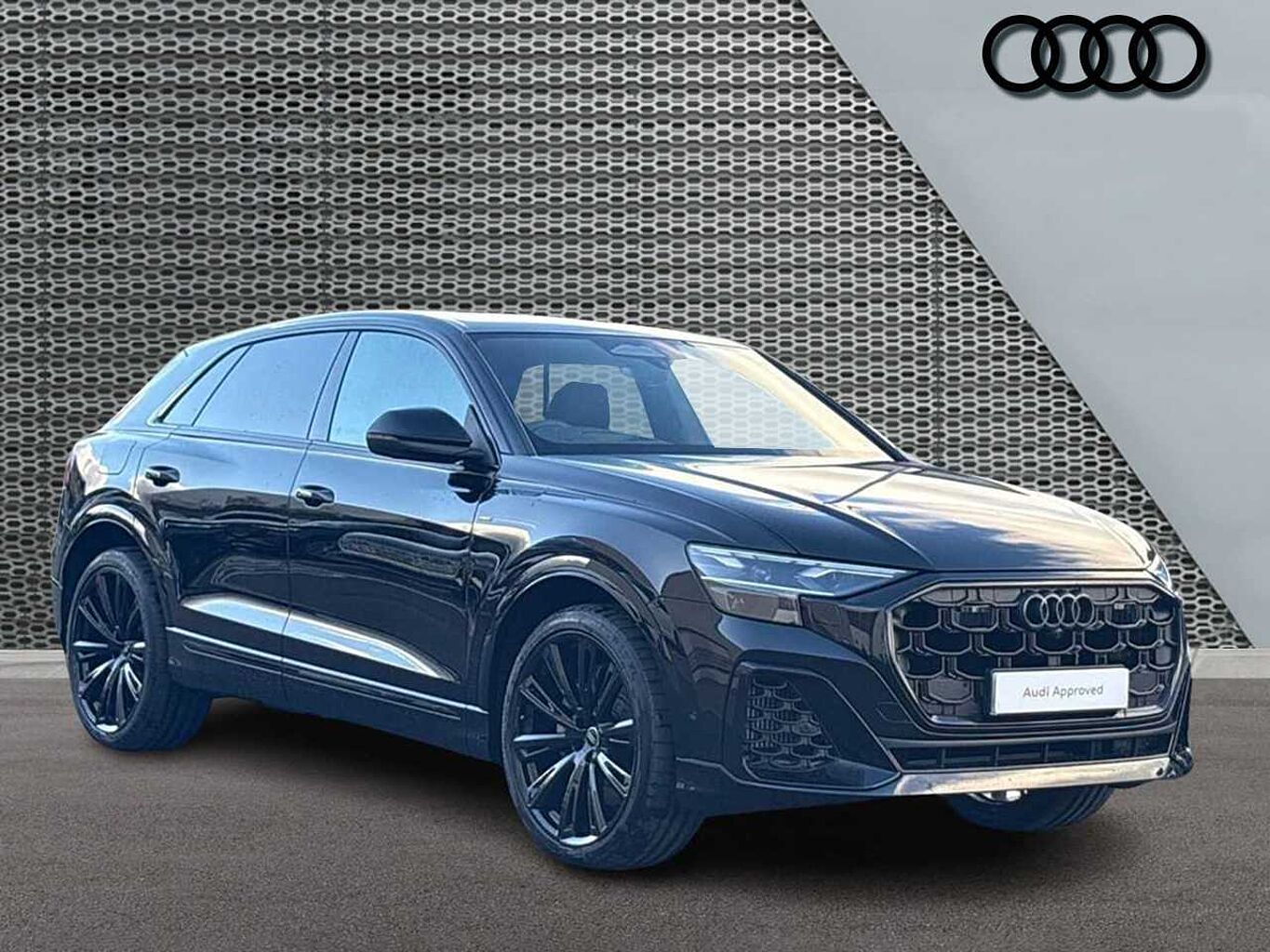 Main listing image - Audi Q8