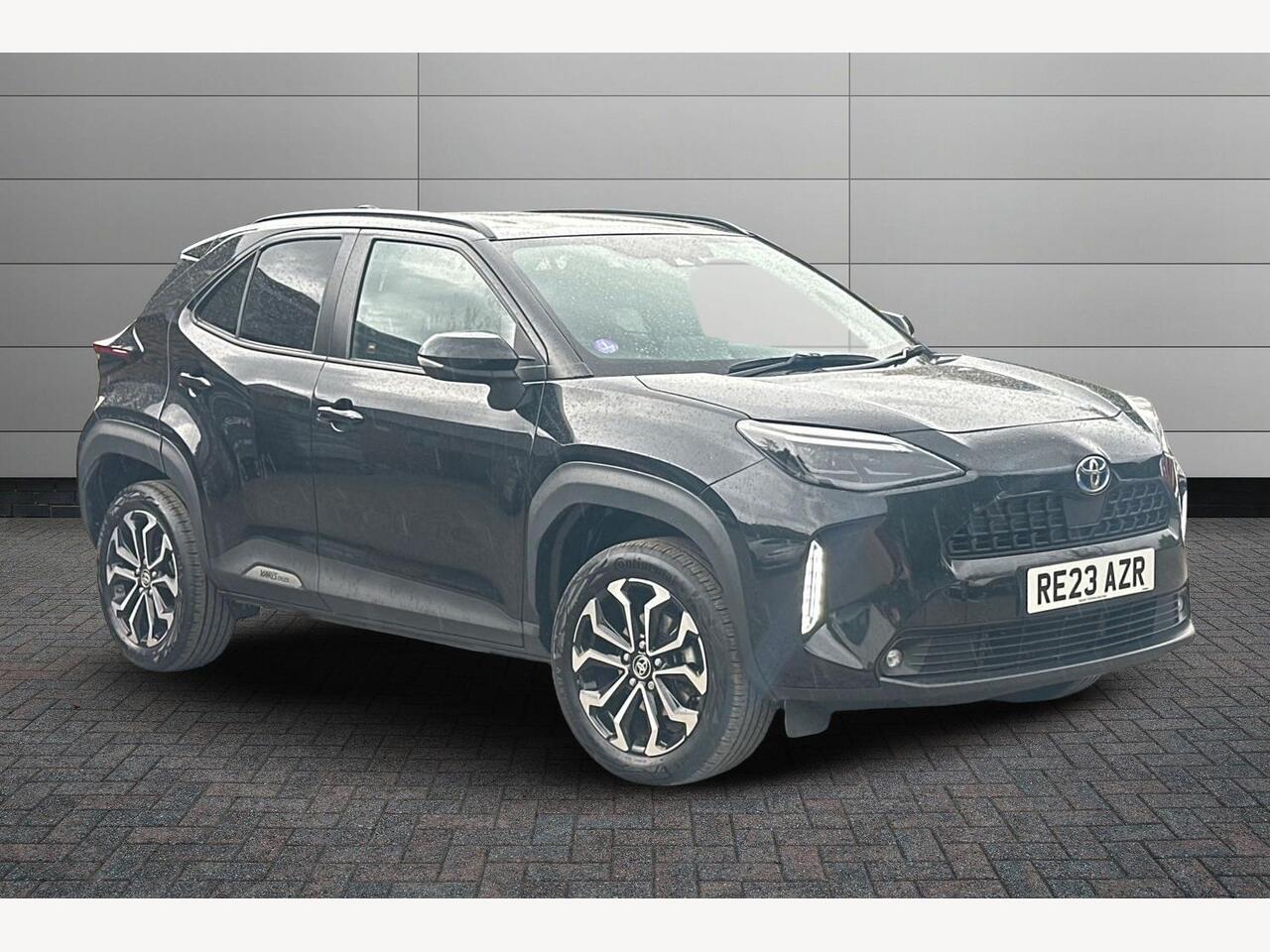 Main listing image - Toyota Yaris Cross