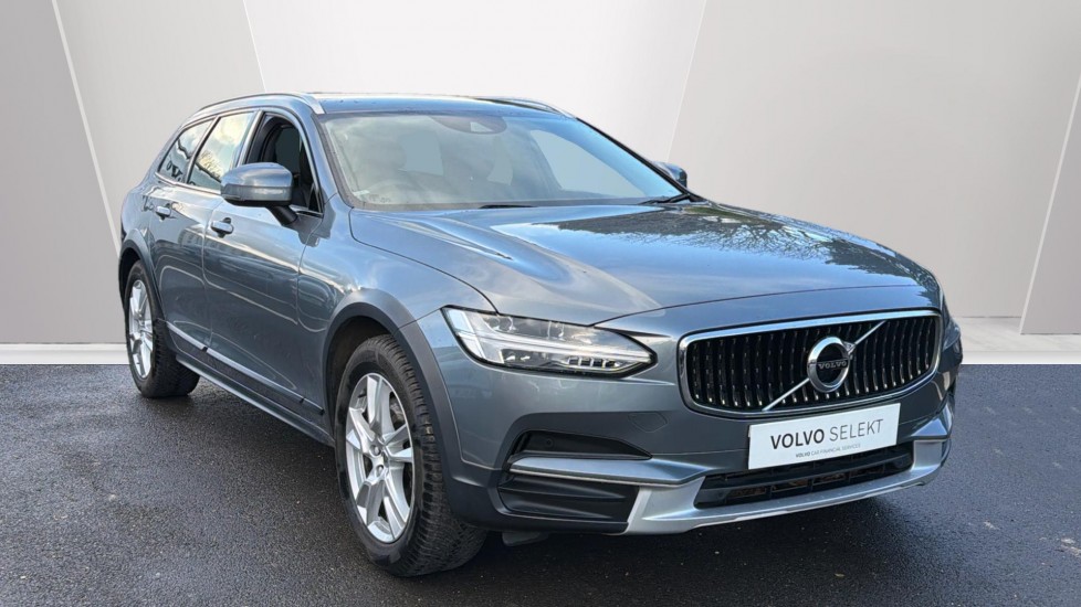 Main listing image - Volvo V90