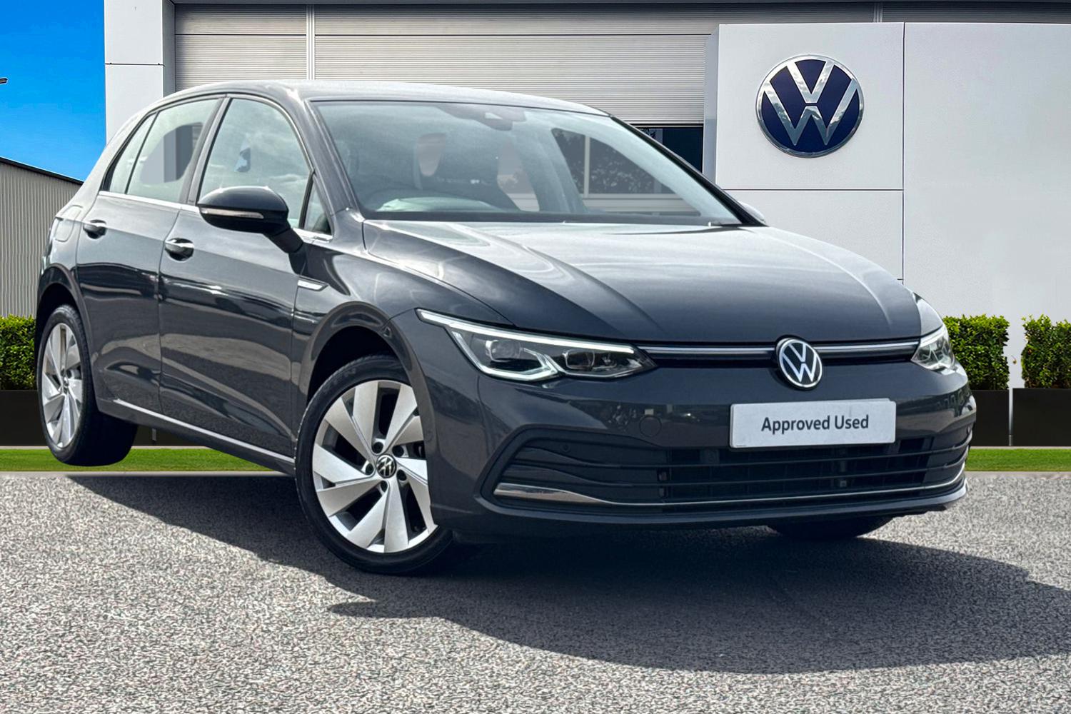 Main listing image - Volkswagen Golf