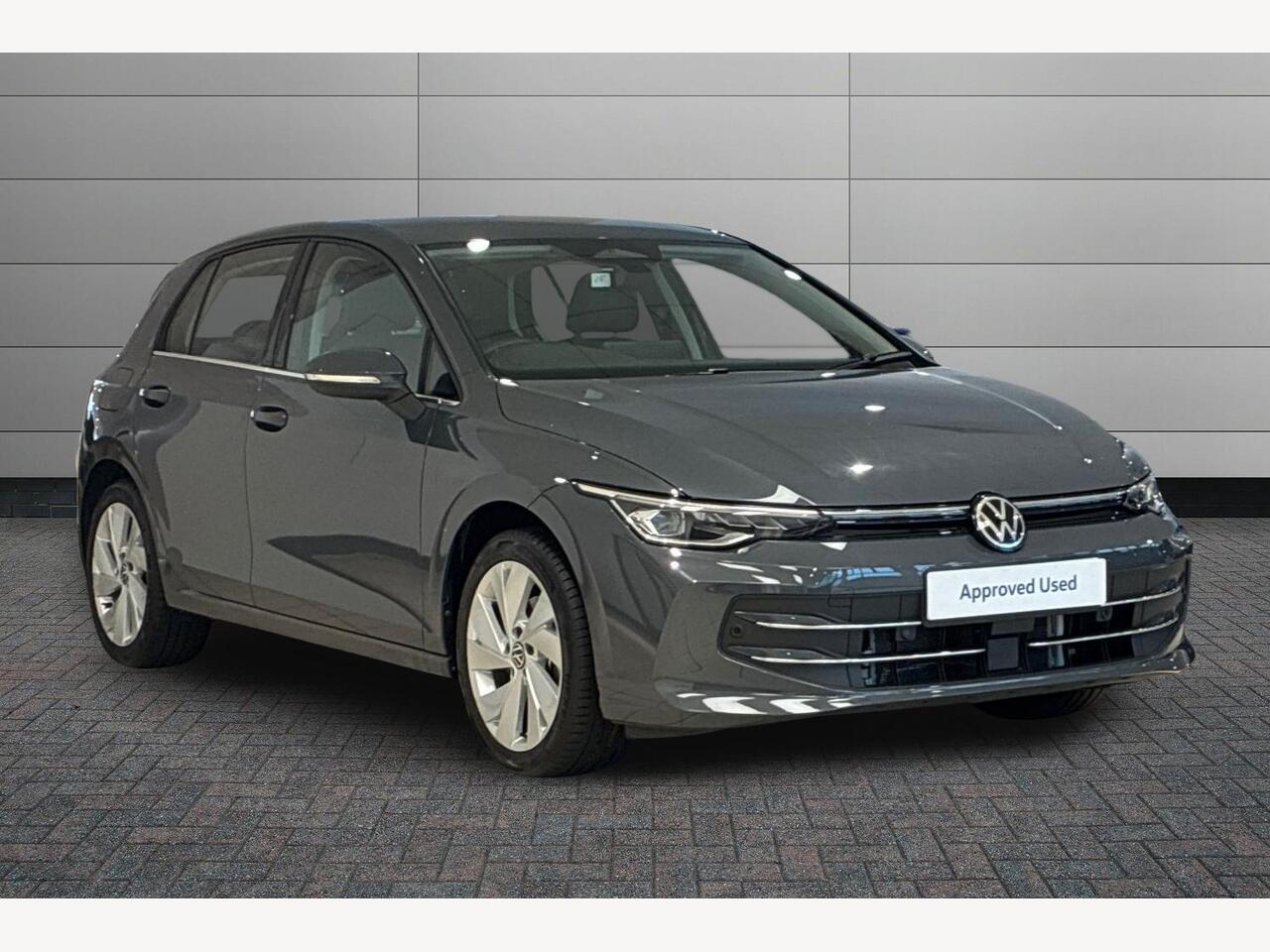 Main listing image - Volkswagen Golf