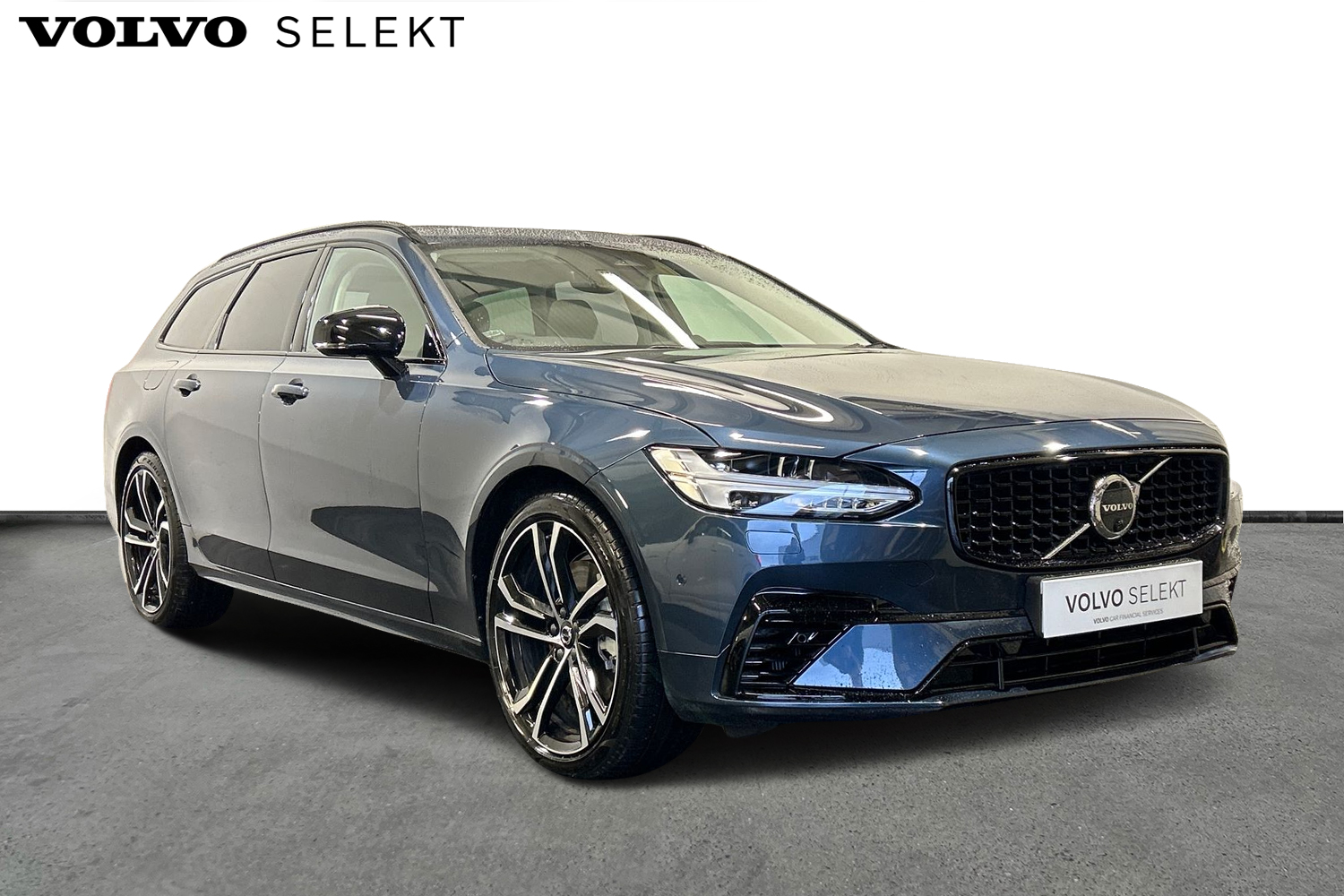 Main listing image - Volvo V90