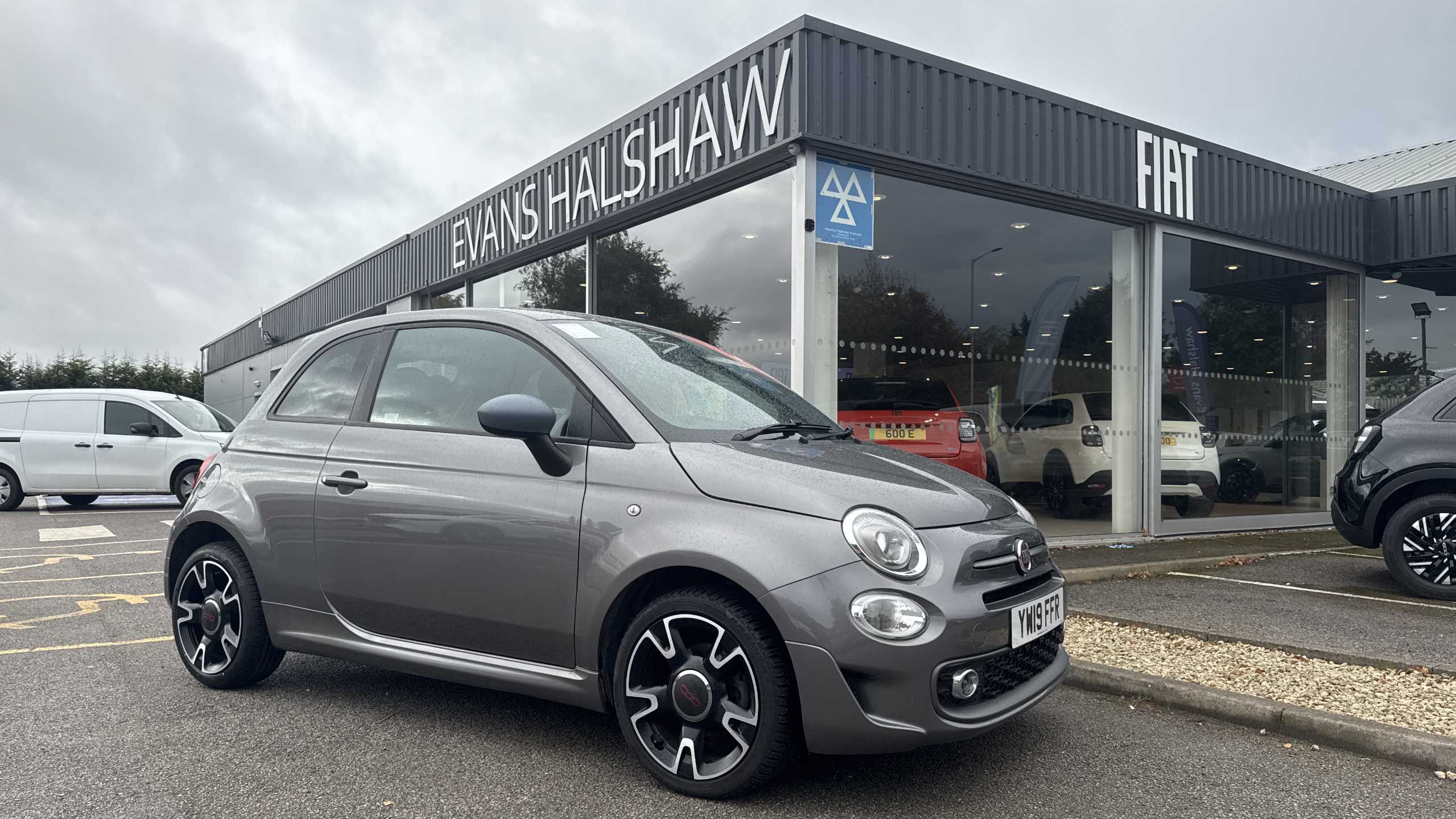 Main listing image - Fiat 500