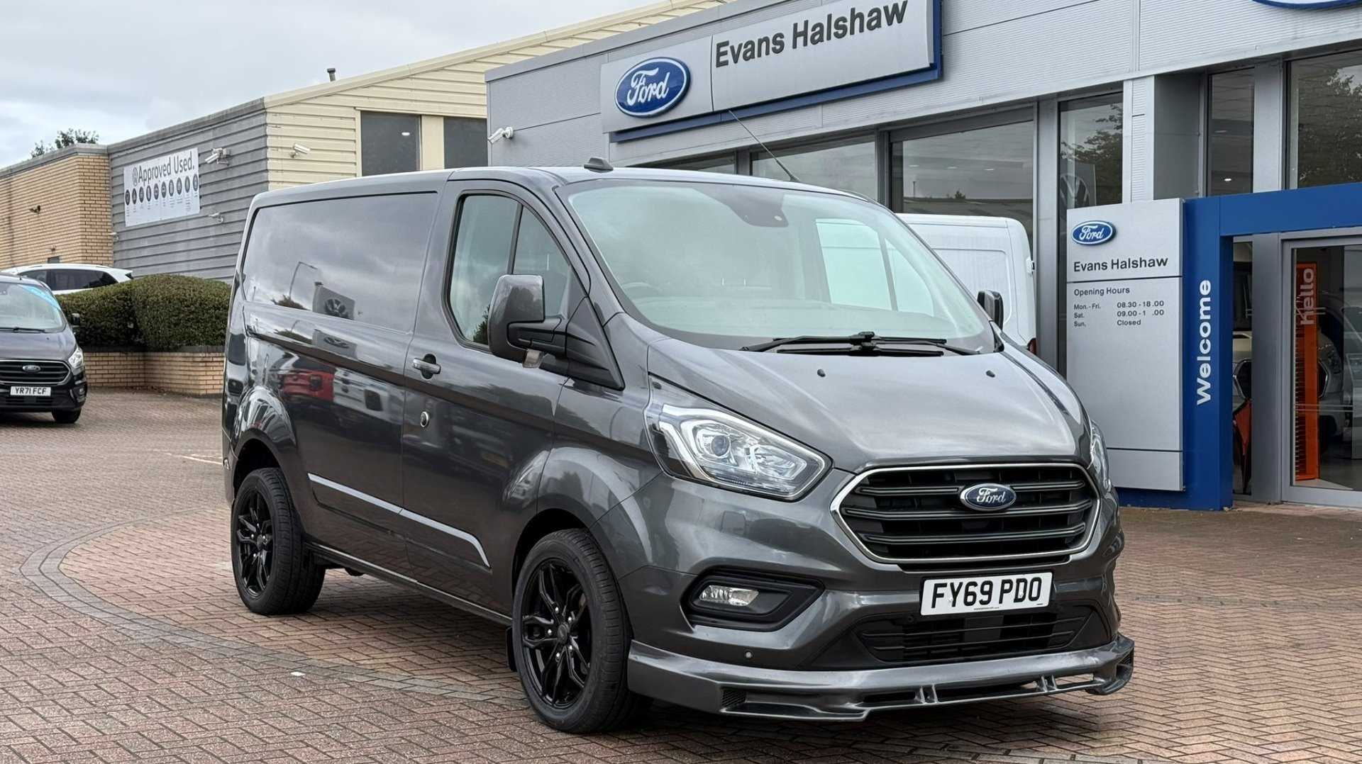 Main listing image - Ford Transit Custom