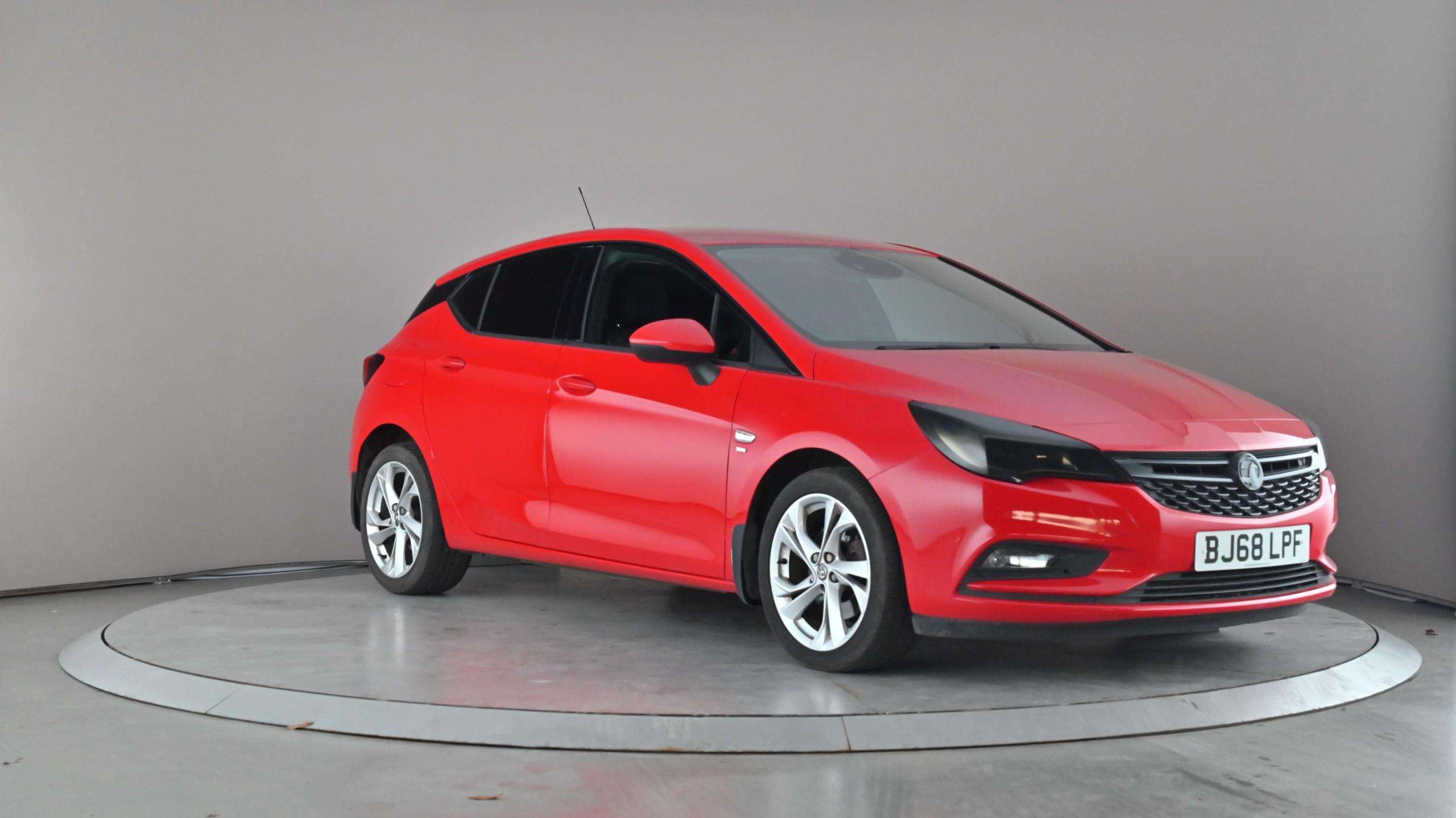Main listing image - Vauxhall Astra