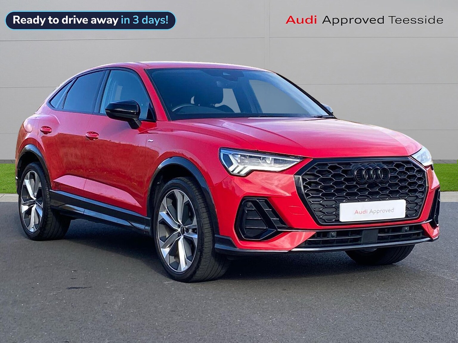 Main listing image - Audi Q3