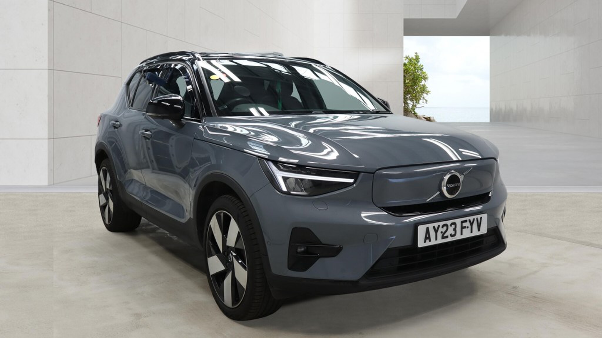 Main listing image - Volvo XC40