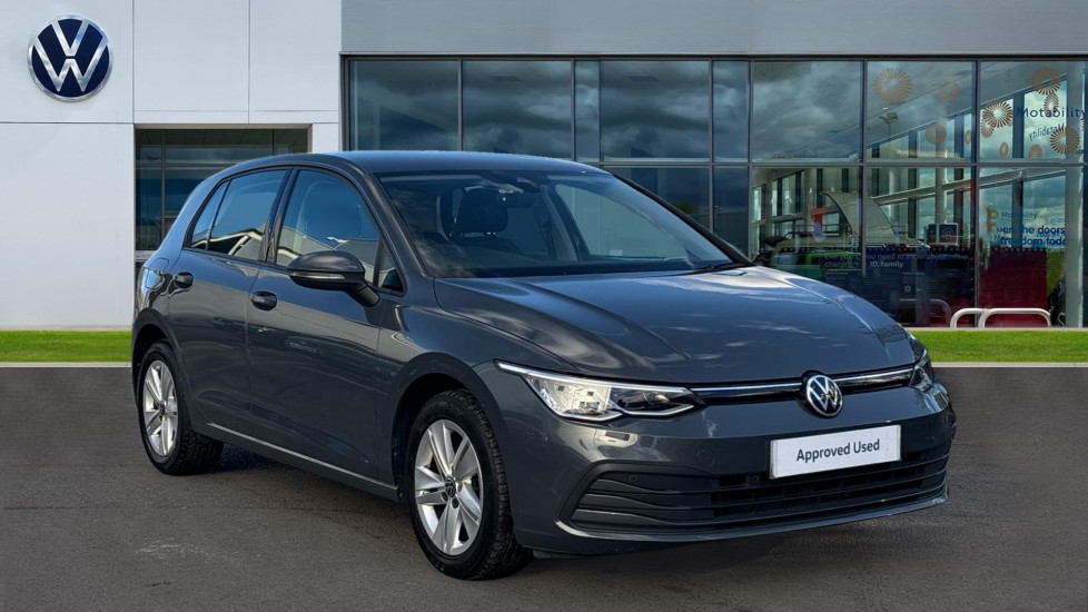 Main listing image - Volkswagen Golf